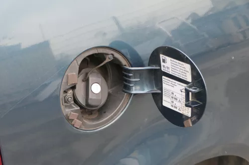 VW Polo 9N3 9N Cross Tankdeckel Klappe Tankklappe Deckel Tank grün LC6X (183642)