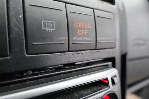 VW Polo 9N Mittelkonsole Verkleidung um Radio schwarz 6Q0858069AD /T (183653)