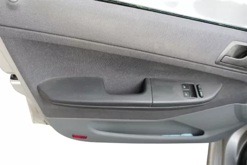 1x Fabia 6Y Kombi Türverkleidung Verkleidung Tür vorne links anthrazit (183666)