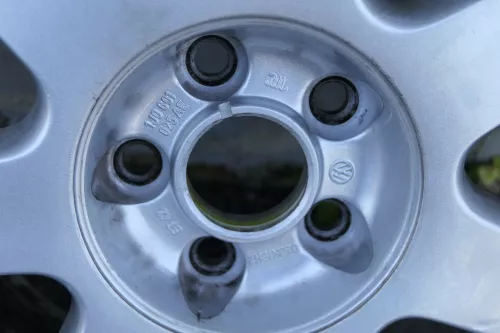 1x Felge Alufelge original VW Golf 4 Bora 6,5jx16H2 ET42 1J0601025AE Ronal (183713)