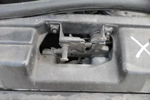 A4 B5 Motorhaube Motorhaubenschloß Schloß Klappenschloß vorn 8D0823509J