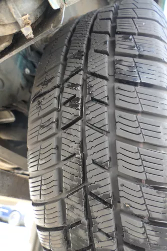 4x A4 B5 A6 4B Passat 3BG Felgen Reifen Winterreifen M+S 195/65 R15 91T 6-8mm (183786)