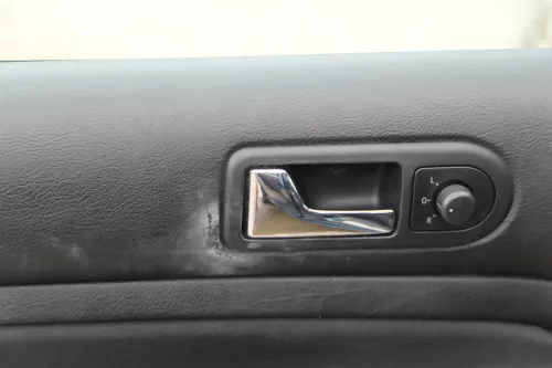 1x Golf 4 Bora Türverkleidung Verkleidung Tür vorne links 4/5-Türer schwarz (183874)