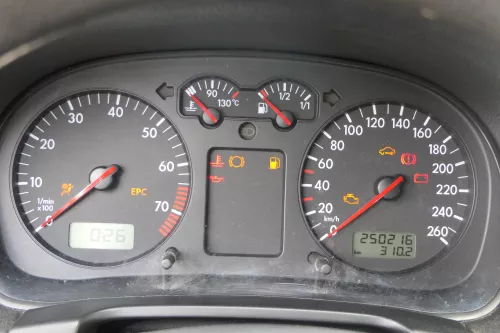 VW Golf 4 Tacho Tachometer Kombiinstrument 250.000km 1J0920806B 1,6-2,8