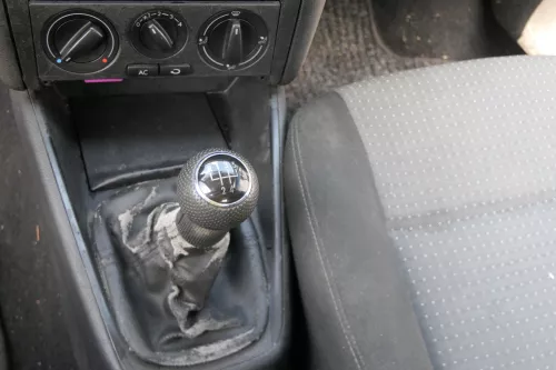 VW Golf 4 Bora Mittelkonsole Mitteltunnel um Schaltung 1J1863201D schwarz (183881)