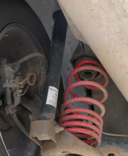 4x Golf 4 A3 Federn Fahrwerk Sportfedern Sportfeder Tieferlegung + Stoßdämpfer (183889)