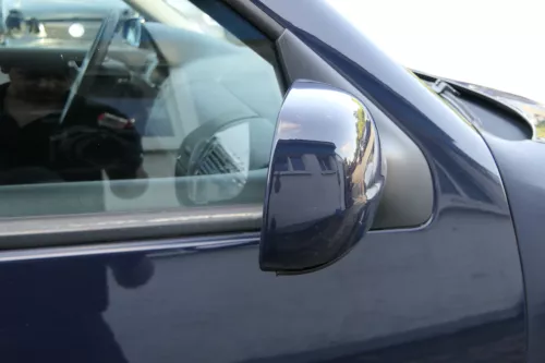 VW Golf 4 Bora elektrischer Spiegel vorne rechts Außenspiegel blau LA5G Glas