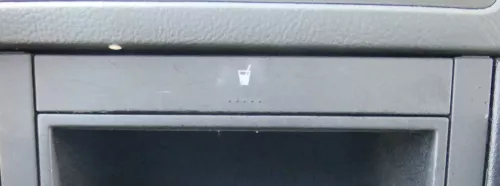 VW Golf 4 Bora Becherhalter Getränkehalter Dosenhalter Halter Getränke Dosen (183910)