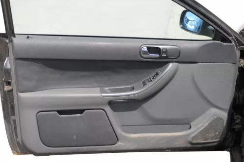 1x Audi A3 8L Türverkleidung Verkleidung Tür vorne links 2/3-Türer onyx/schiefer