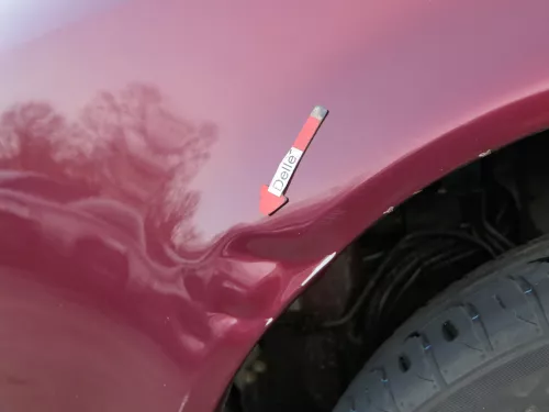 Audi A6 4B Kotflügel vorne links rot LZ3L (bis ca.Mitte 2001 passend   - DELLE (184087)