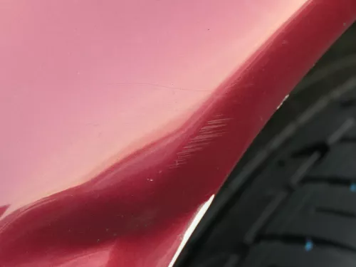 Audi A6 4B Kotflügel vorne links rot LZ3L (bis ca.Mitte 2001 passend   - DELLE (184087)