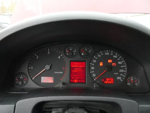 Audi A6 4B Tacho Tachometer Kombiinstrument 393.300km 4B0920931M 2,5 TDI (184110)