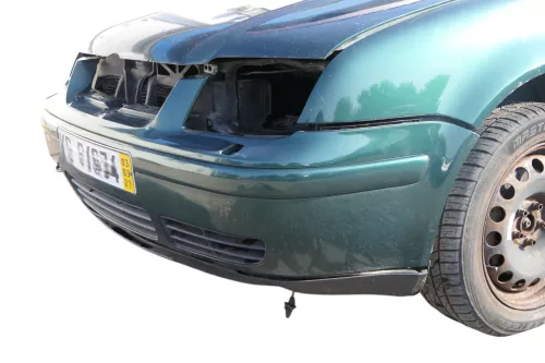 VW Bora Stoßstange vorne Frontstoßstange Stoßfänger vorn grün LC6M SWR (184177)