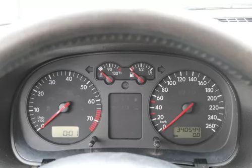VW Golf 4 Tacho Tachometer Kombiinstrument 340.000km 1J0920821A 1,6-2,8 (184193)