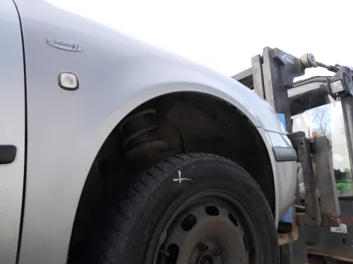 Skoda Octavia 1U Kotflügel vorne rechts grau silber LF7T auch Combi (184302)