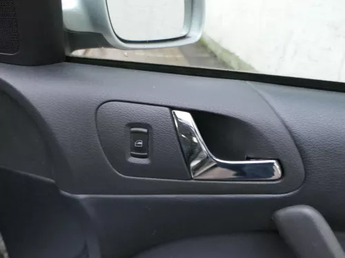 1x Octavia 1U Kombi Türverkleidung Verkleidung Tür vorne rechts (184313)