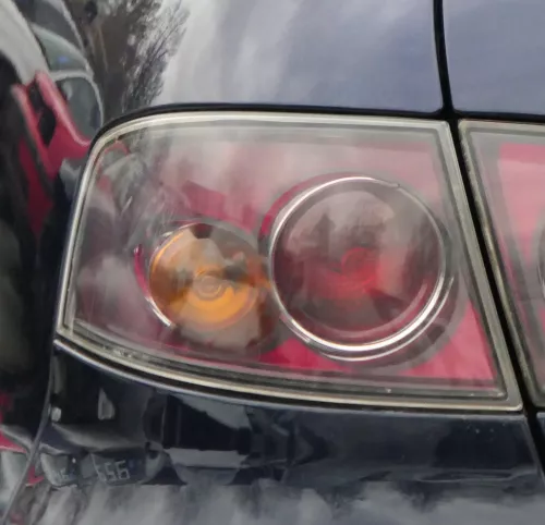 Ibiza 6L Rücklicht hinten links außen Rückleuchte Lampenträger schwarz smoke