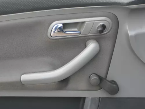 1x Seat Ibiza 6L Türverkleidung Verkleidung Tür vorne links 2/3-Türer Griff (184393)