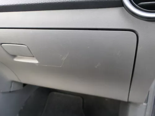 Seat Ibiza 6L Handschuhfach Handschuhfachdeckel Deckel Klappe schwarz (184403)