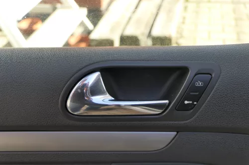 1x Golf 5 Limousine Türverkleidung Verkleidung Tür vorn links 4/5Türer Lautspre (184429)