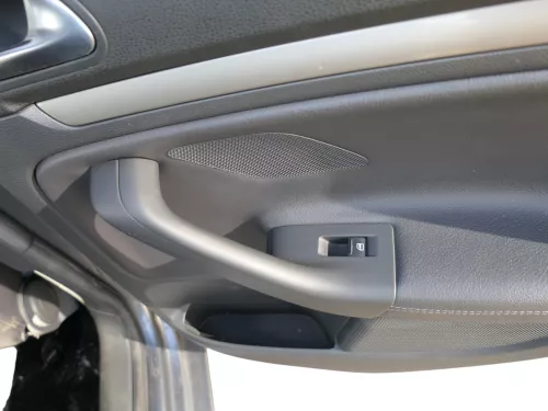 1x Golf 5 Limousine Türverkleidung Verkleidung Tür hinten rechts 4/5-Türer Leder (184458)