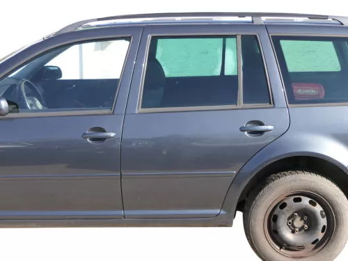 VW Golf 4 Bora Tür hinten links nur Kombi / Variant grau LC7V - ohne Anbauteile