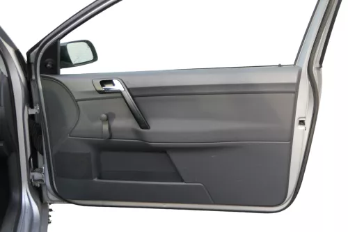 1x VW Polo 9N Türverkleidung Verkleidung Tür vorne rechts 2/3-Türer Griff Öffner