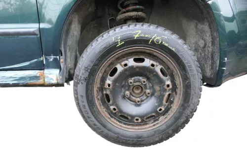 4x Skoda Fabia Felgen Reifen 165/70 R14 81T Winterreifen M&S 5jx14H2 ET35 6-8mm (184753)