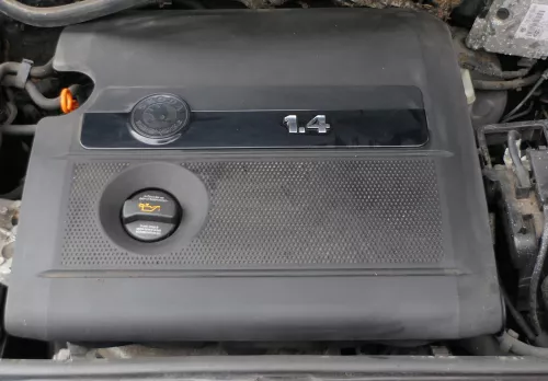 Fabia 6Y Luftfilterkasten Luftfilter Motorabdeckung 1,4 16V 100PS 74kw BBZ AUB