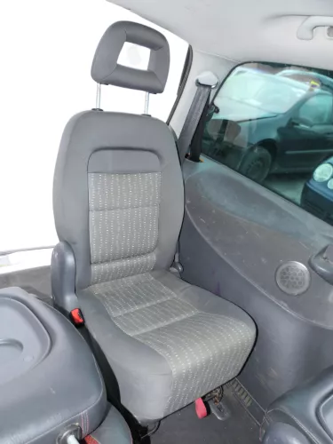 VW Sharan 7M Galaxy 1x Sitz hinten links Rücksitz 6+7 Sitz