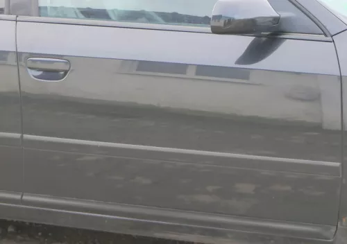 Audi A6 4B C5 Tür nur Türblatt vorne rechts Beifahrertür schwarz LZ9W