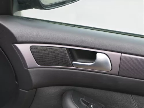 1x A6 4B Türverkleidung Verkleidung Tür vorne rechts Leder schwarz soul Bose (184979)