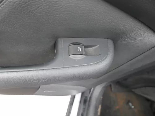 1x A6 4B Türverkleidung Verkleidung Tür hinten links Leder schwarz soul Bose (184980)