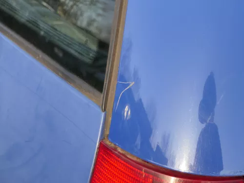 Golf 4 Bora Kombi Variant Heckklappe Klappe Scheibe hinten blau LA5C ohne Anbaut (185212)