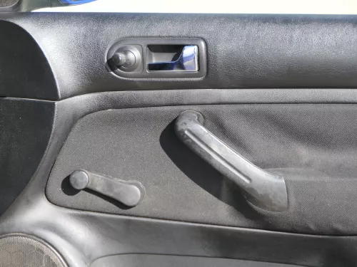 1x Golf 4 Bora Türverkleidung Verkleidung Tür vorne rechts 4/5-Türer schwarz (185217)