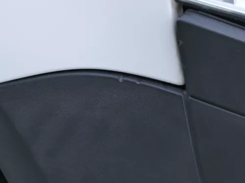 VW Fox 5Z Stoßstange vorne Stoßfänger schwarz mit Grill (185225)