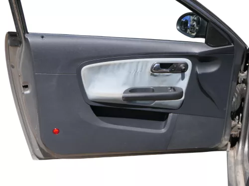 1x Seat Ibiza 6L Türverkleidung Verkleidung Tür vorne links 2/3-Türer Griff