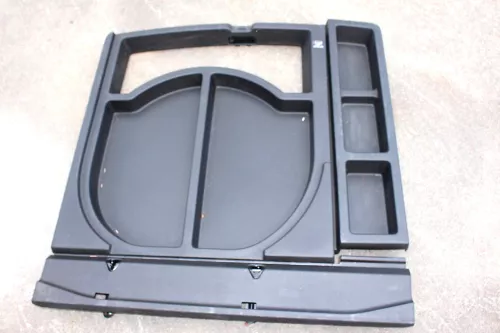 Golf 4 Variant Kombi Staubehälter Ablagefach Ablage Boden Kofferraum schwarz