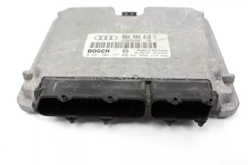 Audi A3 8L Steuergerät 1,8 92 kw 06A906018BS 125PS AGN Motor 06A906018C