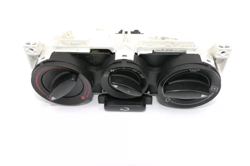 Audi A3 8L A4 B5 Heizungsbedienteil Regler Heizung 8L0819045A Schalter (111298)