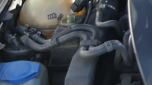 Golf 4 Bora A3 8L 1,9 TDI Leitung Leitungen Kraftstoffleitung Rohre Rohr ASZ AXR