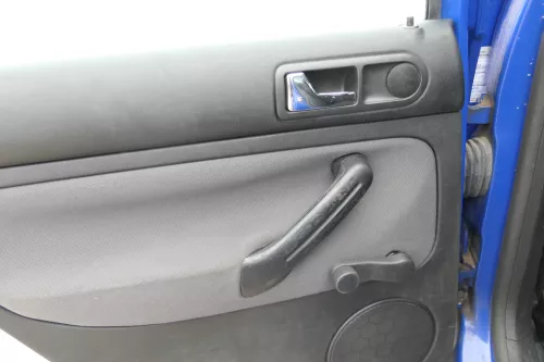 1x VW Golf 4 1J Limousine Türverkleidung Verkleidung Tür hinten links schwarz (185754)