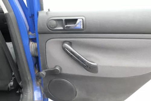 1x VW Golf 4 1J Limousine Türverkleidung Verkleidung Tür hinten rechts schwarz (185755)