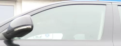 Skoda Octavia1 Z vorne links Fenster Scheibe in Tür Fensterscheibe 4/5-Türer