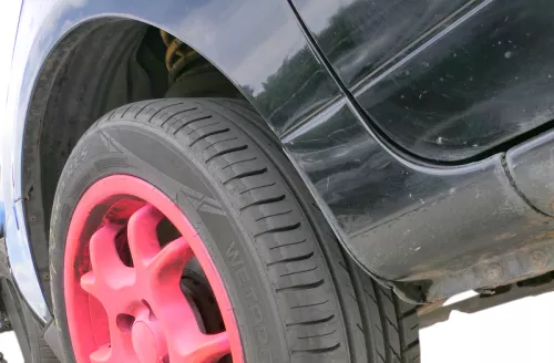 VW Lupo 6X Kotflügel vorne links schwarz L041 (185989)