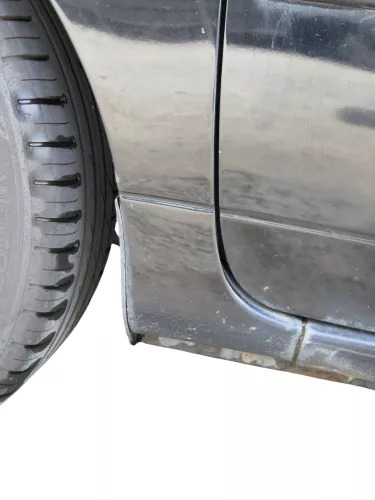 VW Lupo 6X Kotflügel vorne links schwarz L041 (185989)