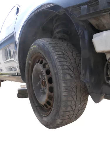 4x VW Passat 3C Golf Reifen Winterrreifen M&S 205/55 R16 91H Felgen 5-6mm (186133)