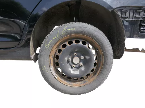 4x VW Passat 3C Golf Reifen Winterrreifen M&S 205/55 R16 91H Felgen 5-6mm (186133)