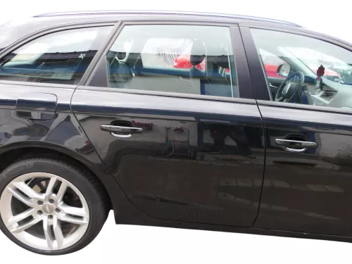 A4 B8 8K Kombi Avant Tür hinten rechts schwarz LY9B ohneAnbauteile