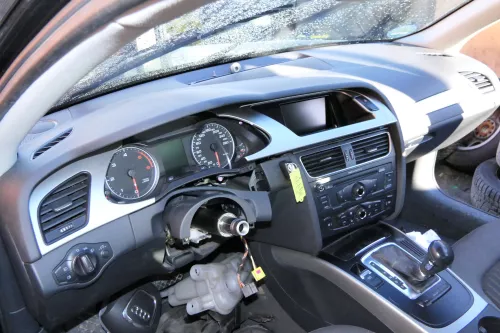 Audi A4 8K B8 Armaturenbrett Cockpit Amaturbrett - ohne Anbauteile - schwarz (114561)